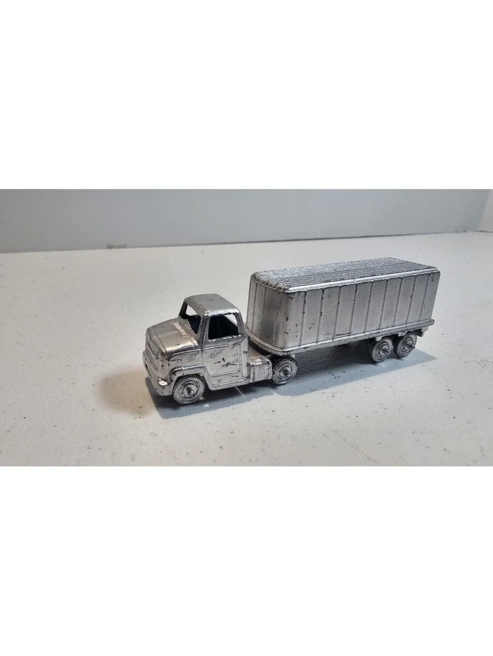 Vintage Tootsietoy Diecast Semi Truck Tractor Trailer Silver Made in USA
